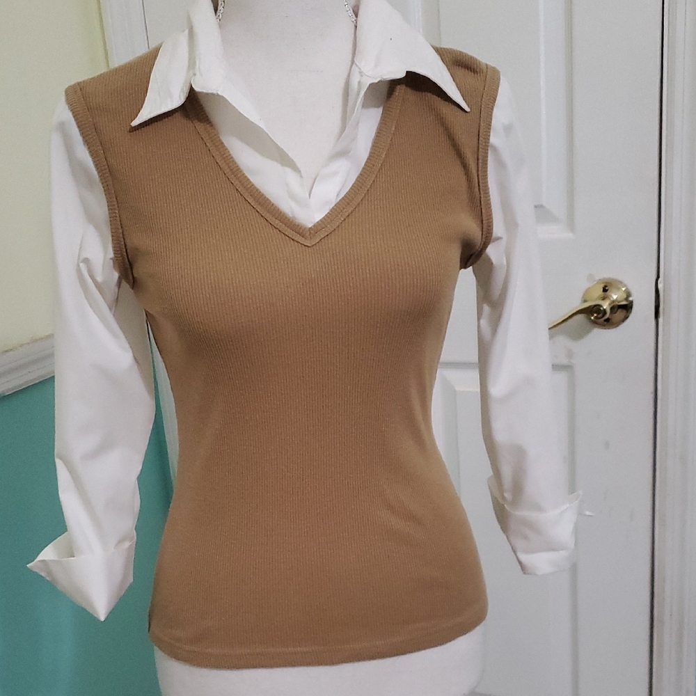 Too Hot Retro Y2K Tan Knit Top With White Sleeves & Collar M